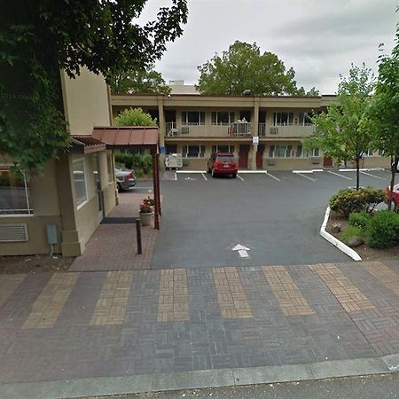 Motel 6 Portland Downtown - Convention Center ภายนอก รูปภาพ